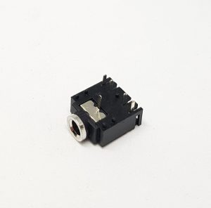 აუდიო სტერეო ჯეკი  3.5 pin 5  Female (7555)