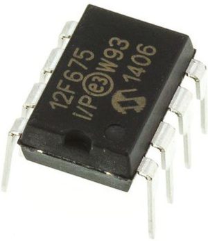 PIC12F675-I/P (6420)