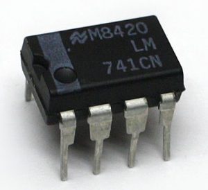 მიკროსქემა LM741CN (63042)